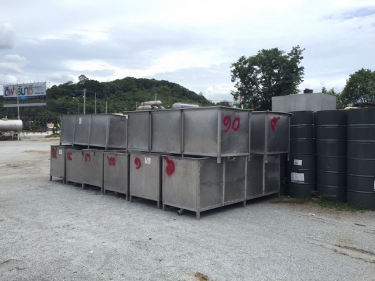 ขายถังสแตนเลส 4 เหลี่ยมขนาด 1,300 ลิตร สภาพสวยพร้อมใช้งาน ราคาไม่แพง