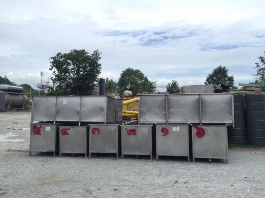 ขายถังสแตนเลส 4 เหลี่ยมขนาด 1,300 ลิตร สภาพสวยพร้อมใช้งาน ราคาไม่แพง