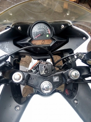 ขายลูกเดียว CBR150iปี2555 รถบ้านราคาเบาๆ เล่มเอกสารครบ