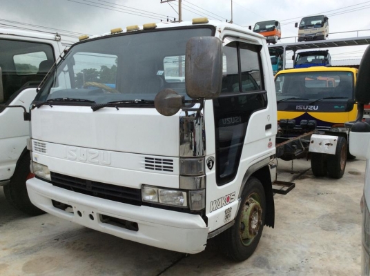 รถบรรทุก 6ล้อ NPR ตาหวาน