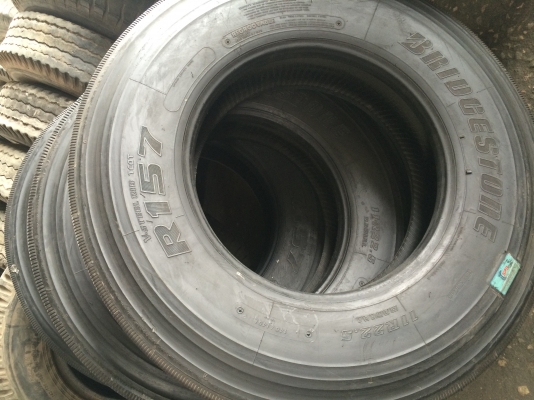 ยางหล่อใหม่ บริสโตล 11R157