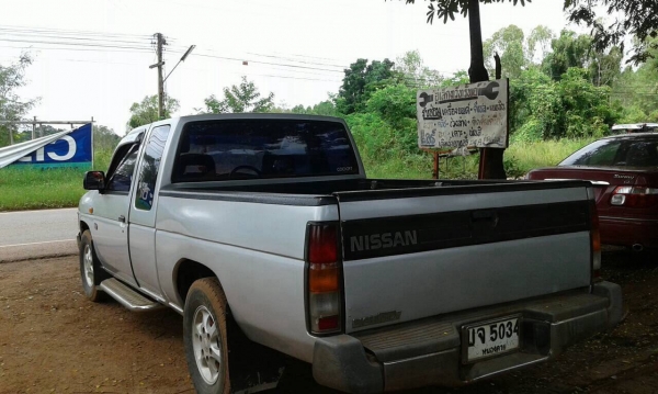 ขายกระบะ NISSAN ฝาแดง จอโค้ง ปี 39/1996 พาวเวอร์โรงงาน แอร์เย็น ทะเบียนพร้อมโอนครับ