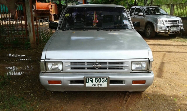 ขายกระบะ NISSAN ฝาแดง จอโค้ง ปี 39/1996 พาวเวอร์โรงงาน แอร์เย็น ทะเบียนพร้อมโอนครับ