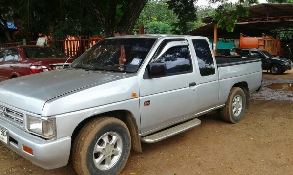 ขายกระบะ NISSAN ฝาแดง จอโค้ง ปี 39/1996 พาวเวอร์โรงงาน แอร์เย็น ทะเบียนพร้อมโอนครับ
