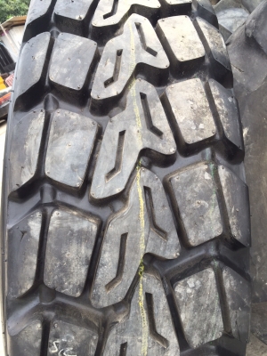 ยางหล่อใหม่ เรเดียลสำหรับเครน ขนาด 16.00R25