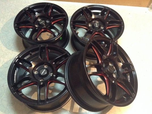 แม็ก Weds sport ขอบ 15 นิ้ว 4 รู 100 กว้าง 7 ออพ 38 สีดำขลิปแดงเดิมๆ แม็ก Weds sport ขอบ 15 นิ้ว 4 รู 100 กว้าง 7 ออพ 38 สีดำขลิปแดงเดิมๆ