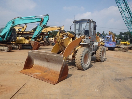 ขายรถตัก TCM L20