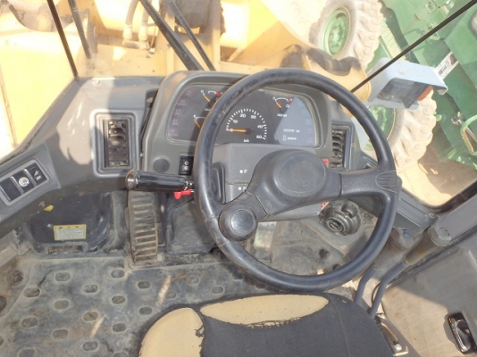 ขายรถตัก TCM L20