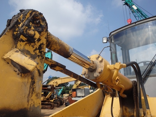 ขายรถตัก TCM L20