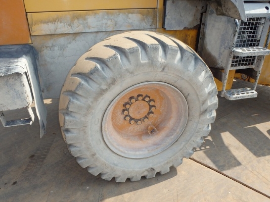 ขายรถตัก TCM L20