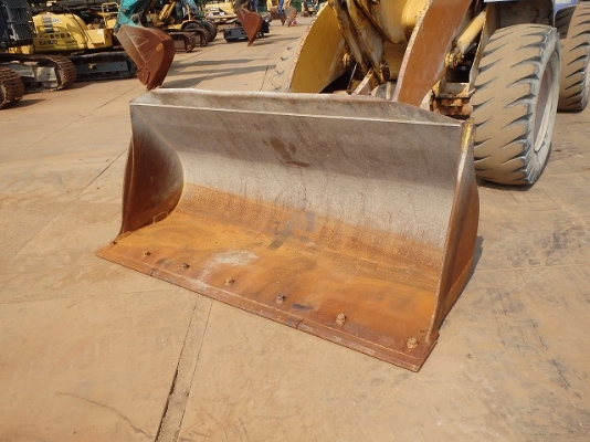 ขายรถตัก TCM L20