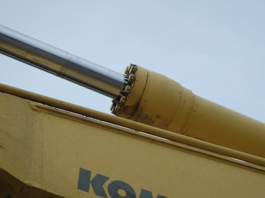 ขายรถแบคโฮ KOMATSU PC200LC-6