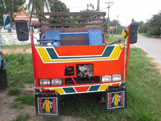 มาแล้วครับสำหรับชาวไร่ชาวสวน ลดราคาให้ครับ เหลือ 48,500 บาท อีแต๋นสวยๆกระบะไม้ยังงามๆเลยครับ เครื่องยันมาร์ 10.5 แรงม้า คัดซีส์หน้าสี่ พร้อมใช้งาน