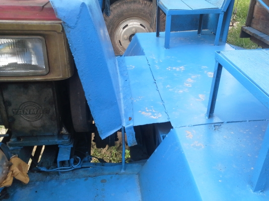 มาแล้วครับสำหรับชาวไร่ชาวสวน ลดราคาให้ครับ เหลือ 48,500 บาท อีแต๋นสวยๆกระบะไม้ยังงามๆเลยครับ เครื่องยันมาร์ 10.5 แรงม้า คัดซีส์หน้าสี่ พร้อมใช้งาน