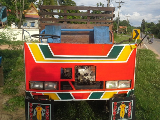 มาแล้วครับสำหรับชาวไร่ชาวสวน ลดราคาให้ครับ เหลือ 48,500 บาท อีแต๋นสวยๆกระบะไม้ยังงามๆเลยครับ เครื่องยันมาร์ 10.5 แรงม้า คัดซีส์หน้าสี่ พร้อมใช้งาน