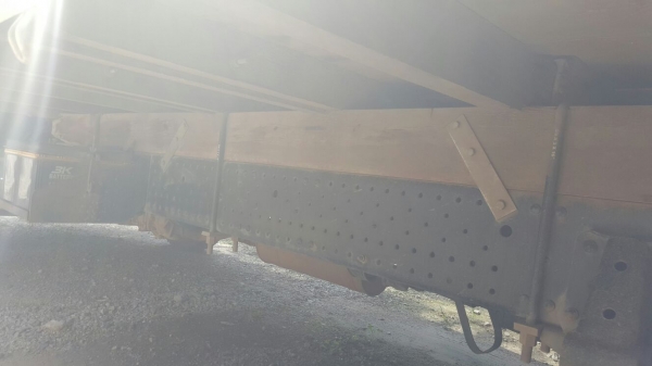 รถอีซุซุ 6 ล้อดั้ม NPR 150 แรงม้า ปี 55.  ( รถวิ่ง 8x,xxx กม. )    สนใจติดต่อ   081 - 6079515