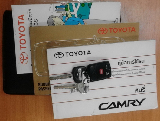 TOYOTA CAMRY ตัวท๊อปรุ่นพิเศษ