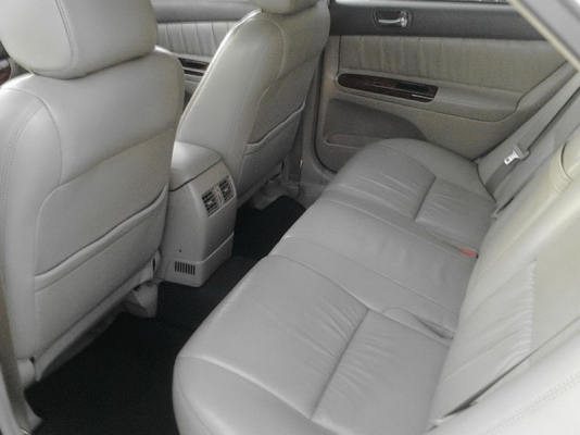 TOYOTA CAMRY ตัวท๊อปรุ่นพิเศษ