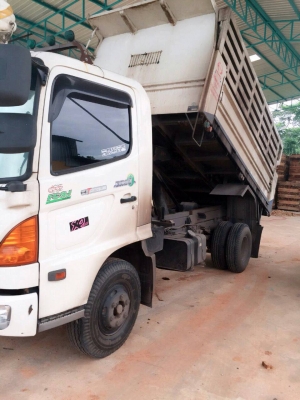 รถฮีโน่ 6 ล้อดั้ม FC9J 175 แรงม้า. ปี 54   ( รถวิ่ง 13x,xxx กว่า กม. )     สนใจติดต่อ  081 - 6079515