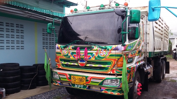 ขายสิบล้อดั๊มสองเพลา ฮีโน่เมก้า 220 สนใจ 081  7368589