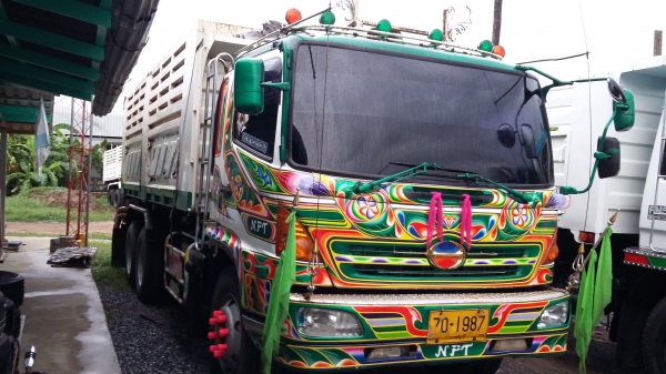 ขายสิบล้อดั๊มสองเพลา ฮีโน่เมก้า 220 สนใจ 081  7368589