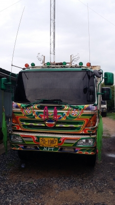 ขายสิบล้อดั๊มสองเพลา ฮีโน่เมก้า 220 สนใจ 081  7368589