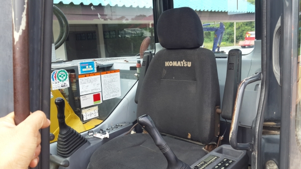 PC128-2E1รถเก่าญี่ปุ่น รุ่นใหม่สภาพสวยเดิมๆ PC128-2E1รถเก่าญี่ปุ่น รุ่นใหม่สภาพสวยเดิมๆ