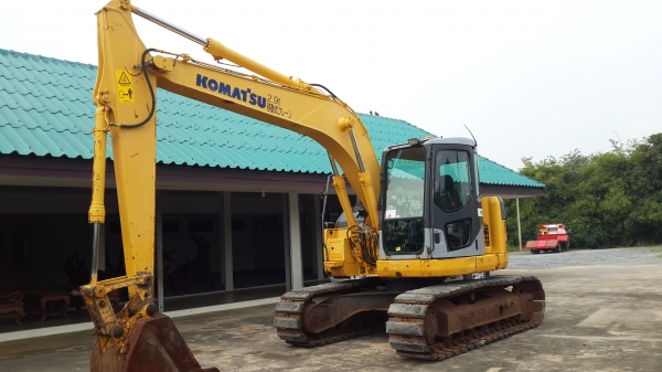 PC128-2E1รถเก่าญี่ปุ่น รุ่นใหม่สภาพสวยเดิมๆ PC128-2E1รถเก่าญี่ปุ่น รุ่นใหม่สภาพสวยเดิมๆ