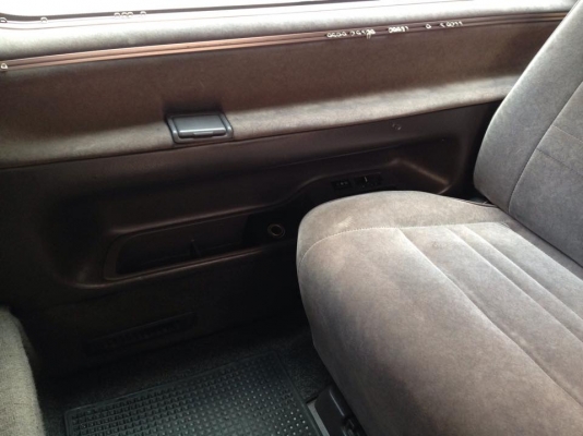 ขาย super custom ปี2000 ซันรูป 3 ตอน เครื่อง kz ดีเซล เบาะหมุน แอร์แบ็ค abs