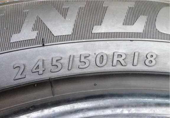 ยาง Dunlop run flat เบอร์ 245 50 18 ปี12 ดอกหนา ไม่มีปะ