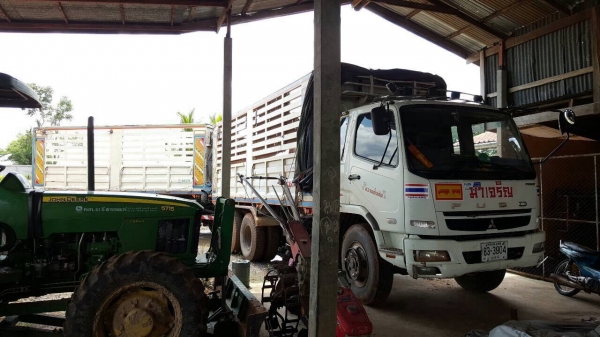 ขายรถพ่วง ดั้มแม่-ลูก ไอ้หลง FN62M ปี 55 เครื่องเดิม 270 แรงม้า เกียร์เดิม คัสซีสวยตลอดเส้น ราคาคุยกันได้ครับ