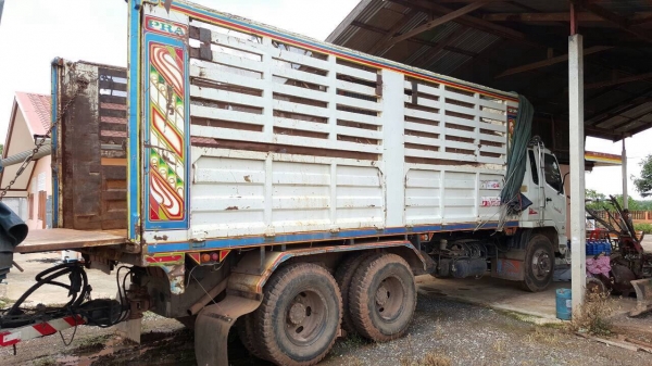 ขายรถพ่วง ดั้มแม่-ลูก ไอ้หลง FN62M ปี 55 เครื่องเดิม 270 แรงม้า เกียร์เดิม คัสซีสวยตลอดเส้น ราคาคุยกันได้ครับ