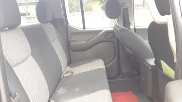 ต้องการขายรถ Nissan Navara Calibre 4 ประตู ปี 2013 เครื่องยนต์ดีเซลเทอร์โบ 2500cc 6สปีด สีดำ เกียร์ธรรมดา ระบบเบรค ABS เครื่องเสียง-mp3 กล้องมองหลัง มีคู่มือ-บุ๊คเซอร์วิส รถสภาพสวย พร้อมใช้ ราคา 430,000 บาทถ้วน ต้องการขายรถ Nissan Navara Calibre 4 ประตู ปี 2013 เครื่องยนต์ดีเซลเทอร์โบ 2500cc 6สปีด สีดำ เกียร์ธรรมดา ระบบเบรค ABS เครื่องเสียง-mp3 กล้องมองหลัง มีคู่มือ-บุ๊คเซอร์วิส รถสภาพสวย พร้อมใช้ ราคา 430,000 บาทถ้วน