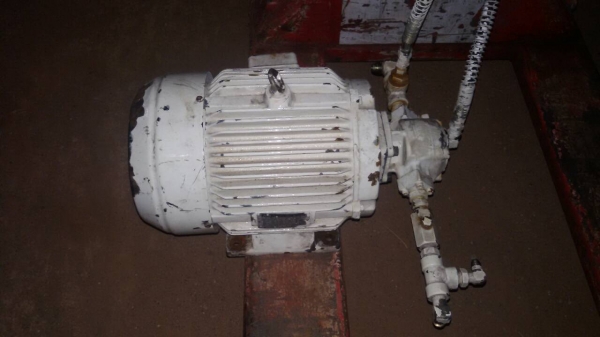 ขายปั้มไฮโดรลิคพร้อมมอเตอร์ ไฟ 380 V ติดต่อ  081-9176906