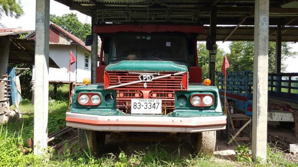 ขายรถเทนเลอร์ เรียว 2 เพลา เครื่อง PD6 260 แรงม้า คัสซีสวยตลอดเส้น สโลว์กลาง เบรคทิฟฟี่ พวงมาลัยพาวเวอร์ ทะเบียนพร้อมโอน