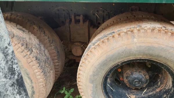 ขายรถเทนเลอร์ เรียว 2 เพลา เครื่อง PD6 260 แรงม้า คัสซีสวยตลอดเส้น สโลว์กลาง เบรคทิฟฟี่ พวงมาลัยพาวเวอร์ ทะเบียนพร้อมโอน