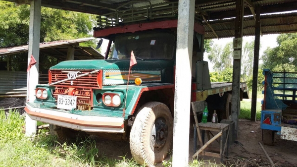 ขายรถเทนเลอร์ เรียว 2 เพลา เครื่อง PD6 260 แรงม้า คัสซีสวยตลอดเส้น สโลว์กลาง เบรคทิฟฟี่ พวงมาลัยพาวเวอร์ ทะเบียนพร้อมโอน