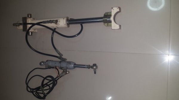 กระบอกไฮดรอลิค ขายทั้งหมดรวมกัน 2500 บาท