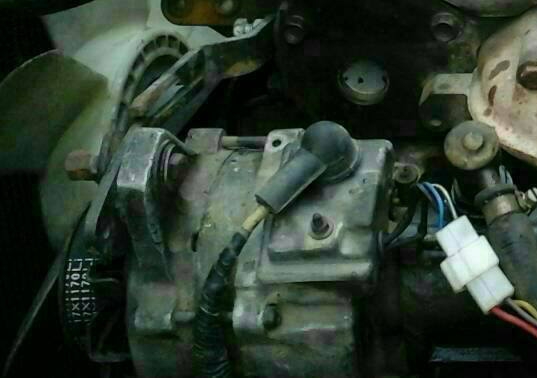 **330,000 บ.ต่อรอง/// 6ล้อ NPR-115 เกียร์สั้น ช่วงล่างใหญ่ **ขาย ISUZU NPR-115 ห้างแท้ 6ล้อบรรทุก ยอดนิยม พร้อมใช้งาน ISUZU NPR59LU5 M 4BD1-115แรง แก้มเหลือง เกียร์สั้น รถห้างแท้ ปี36 เครื่องเดิม เกียร์เดิม เครื่องดี แห้ง แน่นดีครับ เกียร์สั้น เข้าง่าย ไม