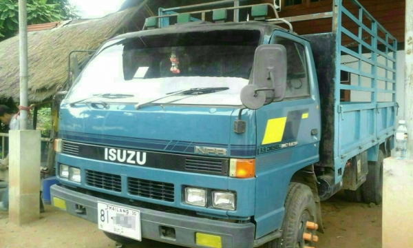 **330,000 บ.ต่อรอง/// 6ล้อ NPR-115 เกียร์สั้น ช่วงล่างใหญ่ **ขาย ISUZU NPR-115 ห้างแท้ 6ล้อบรรทุก ยอดนิยม พร้อมใช้งาน ISUZU NPR59LU5 M 4BD1-115แรง แก้มเหลือง เกียร์สั้น รถห้างแท้ ปี36 เครื่องเดิม เกียร์เดิม เครื่องดี แห้ง แน่นดีครับ เกียร์สั้น เข้าง่าย ไม
