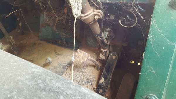 ขายรถเทนเลอร์ เรียว 2 เพลา เครื่อง PD6 260 แรงม้า คัสซีสวยตลอดเส้น สโลว์กลาง เบรคทิฟฟี่ พวงมาลัยพาวเวอร์ ทะเบียนพร้อมโอน