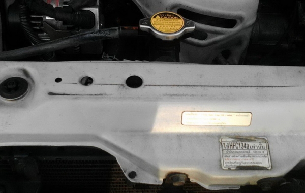 TOYOTA CAMRY ตัว 2.0 e limited TOYOTA CAMRY ตัว 2.0 e limited