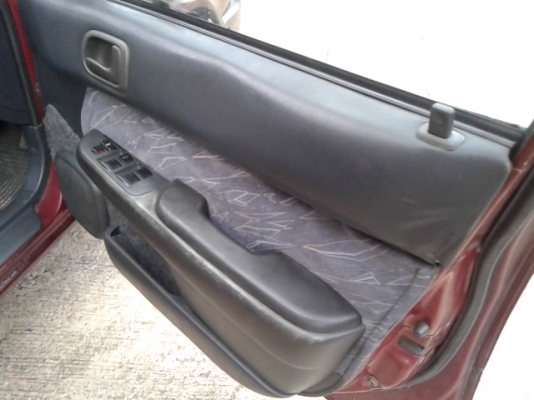 ถูกๆ TOYOTA ไฮทอร์ค ปี 2000 ราคามอไซค์