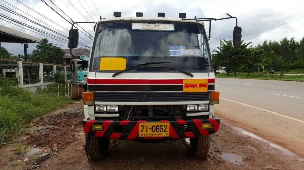 ขายรถพ่วง แม่-ลูกไม่ดั้ม ISUZU ROCKY 210 ทะเบียนพร้อมโอนครับ