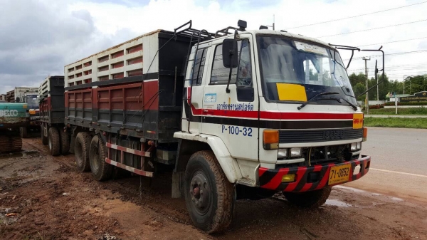 ขายรถพ่วง แม่-ลูกไม่ดั้ม ISUZU ROCKY 210 ทะเบียนพร้อมโอนครับ