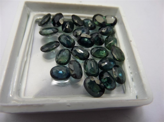 พลอยเขียวส่องแท้ไซร์ 5x7