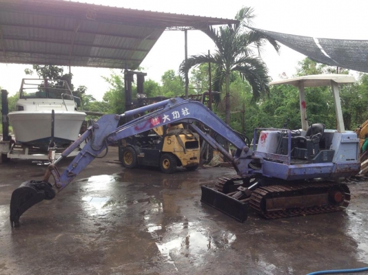 ขายแมคโครคูโบต้าPC30 เครื่อง4สูบ เก่าเชียงกงเปลี่ยนโลเลอร์ใหม่หมด สภาพพร้อมใช้งาน มาลองขับดูก่อนครับ ขาย 155000 บาท