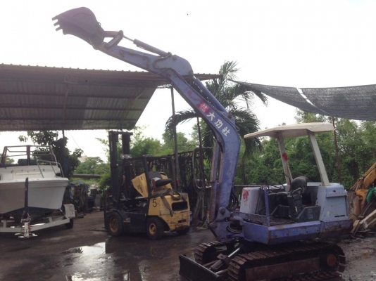 ขายแมคโครคูโบต้าPC30 เครื่อง4สูบ เก่าเชียงกงเปลี่ยนโลเลอร์ใหม่หมด สภาพพร้อมใช้งาน มาลองขับดูก่อนครับ ขาย 155000 บาท