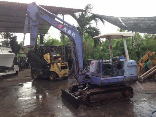 ขายแมคโครคูโบต้าPC30 เครื่อง4สูบ เก่าเชียงกงเปลี่ยนโลเลอร์ใหม่หมด สภาพพร้อมใช้งาน มาลองขับดูก่อนครับ ขาย 155000 บาท