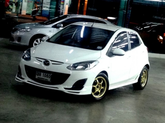 ขาย/แลก/เทิร์น เงินสด Mazda2 5ประตู เกียร์ออโต้ ปี 2011